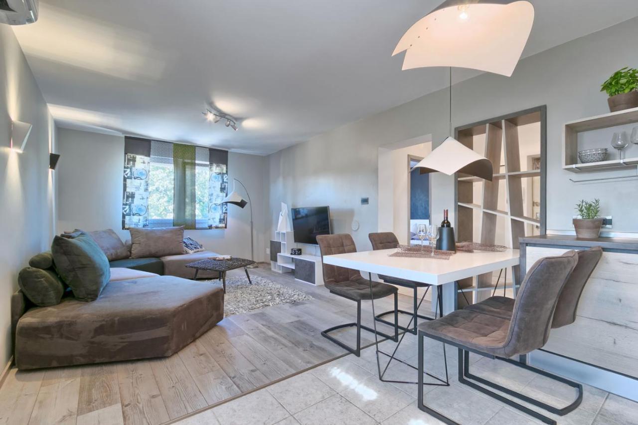 Modern Oasis Apartment Pula Extérieur photo