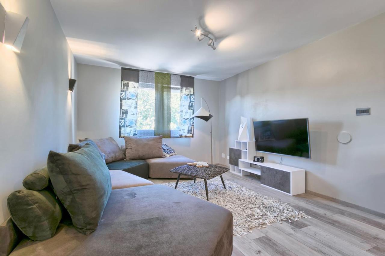 Modern Oasis Apartment Pula Extérieur photo