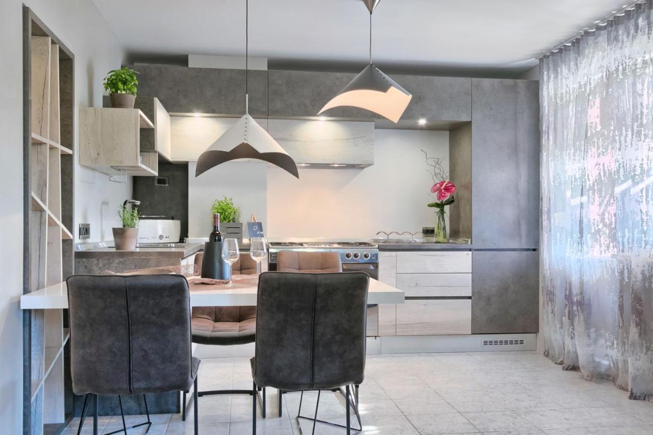 Modern Oasis Apartment Pula Extérieur photo